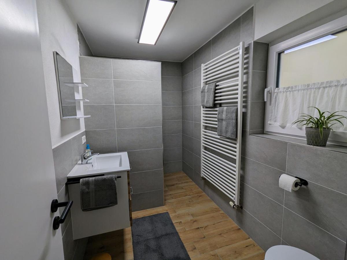 Ferienwohnung Am Alenberg Münsingen Exterior foto